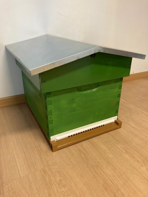 vente ruche oxyde vert toit chalet