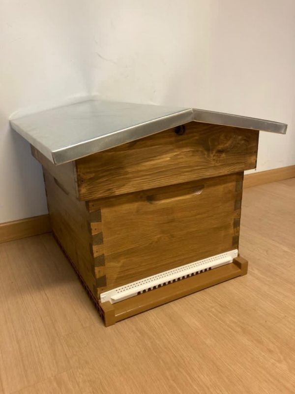 vente ruche naturelle toit chalet savebee
